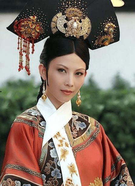 甄嬛传男演员,演绎宫廷传奇，共谱兄弟情深